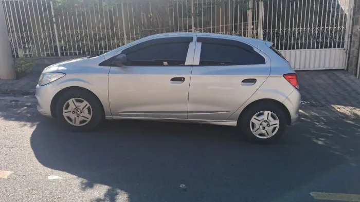 Chevrolet Onix JOY Hatch 1.0 8V Flex Mec. 4P 2018