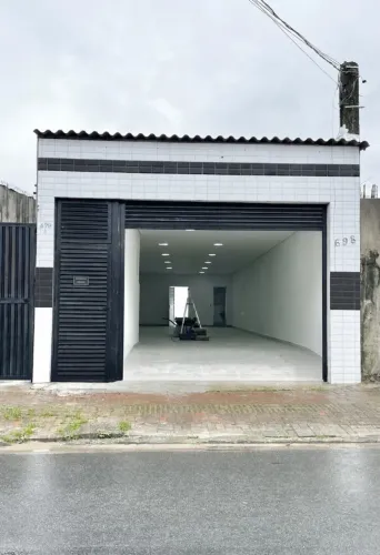 Aluga-se Ponto Comercial de 110m² Praia Grande