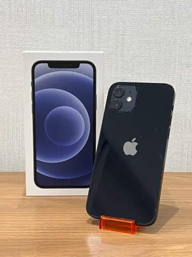 iPhone 12 - 64GB - Preto