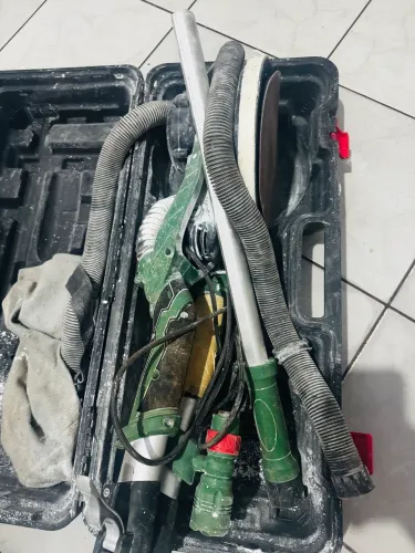 Lixadeira mecanizada NAUBER