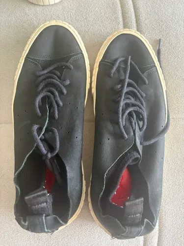 Tênis reserva preto (Usado 4x)