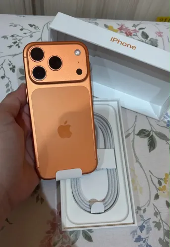 Vendo IPhone 17 pro, 256GB, novo