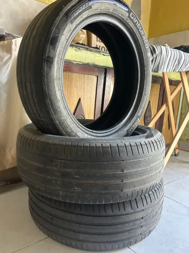 Pneus meia vida roda 17 ?255?
