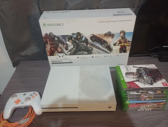 Vendo Xbox one s
