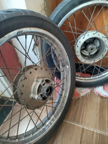 Vendo rodas completas$350