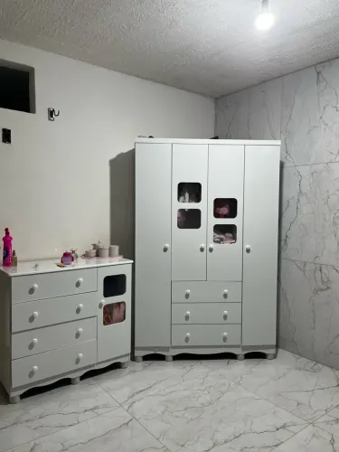 Guarda roupa infantil