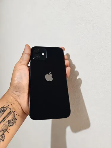 IPHONE 12 256 gb bateria 81%