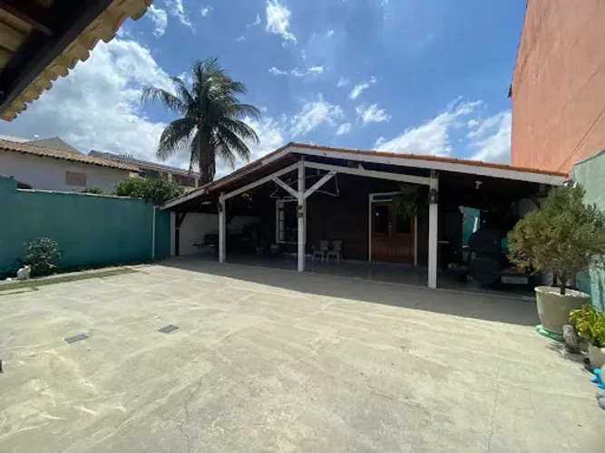 Casa com 5 dormitórios à venda, 350 m² por R$ 950.000,00 - Centro - São Pedro da Aldeia/RJ
