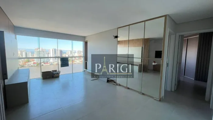 Apartamento com 2 Dormitórios (1 Suíte) em Prédio com Piscina no Centro de Imbé
