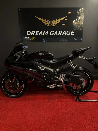 ?YAMAHA YZF R6 2010?