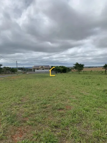 Villa Suíça- Lote Comercial de 300m² À Venda No Residencial Villa Suíça