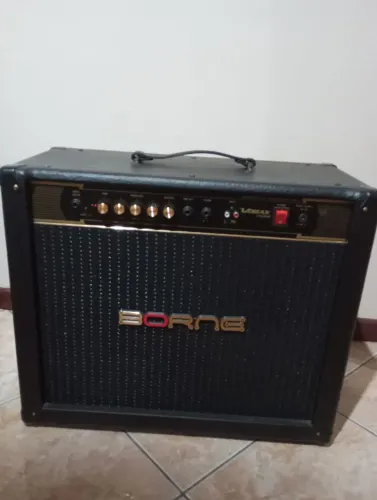 Amplificador de guitarra Borne 100W Vorax 2100