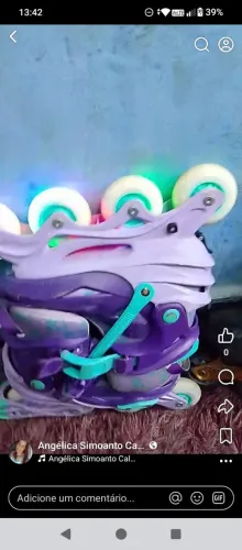 Patins Lilás com roda de Led