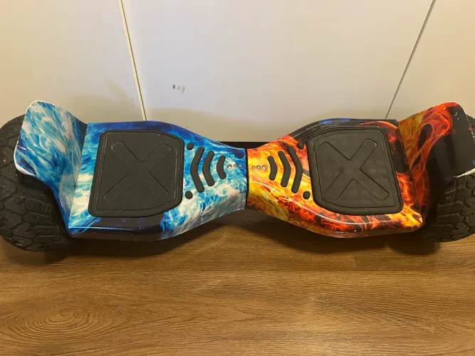 Hoverboard Skate Elétrico Original 8.5 Offroad Led Bluetooth Fogo e Gelo
