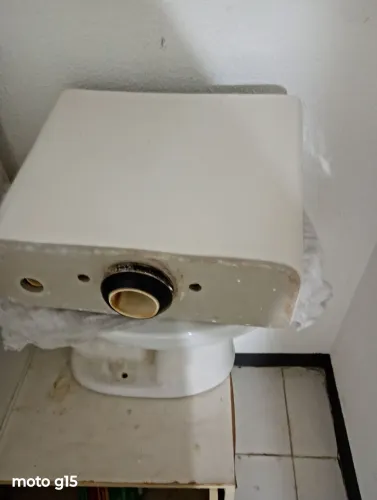 Pra vender logo vaso sanitário bem conservado