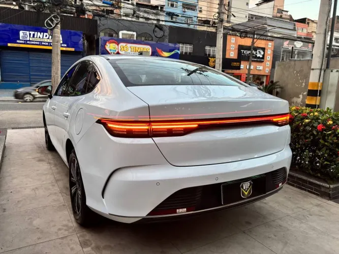 BYD King GL 1.5 16V Híbrido Aut. 2025