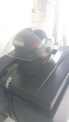 Capacete tamanho 56