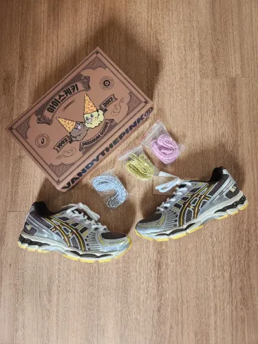Asics x Vandy The Pink Gel Kayano 12.1 Chocolate 
