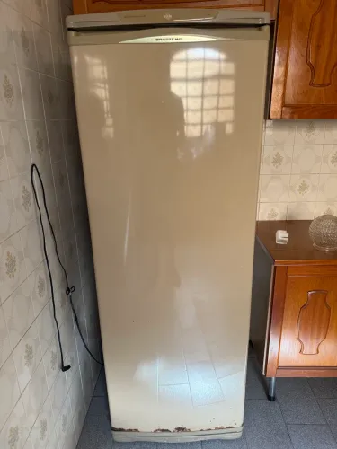 Geladeira Brastemp 320 litros