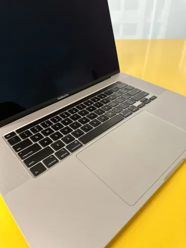 40 unidades Macbook Modelo A2141 - i7, 16GB RAM e 512GB SSD - Seminovos e Sem Carregadores