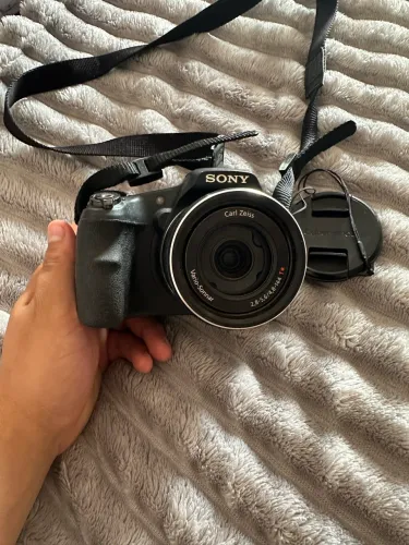 Câmera cyber-shot sony