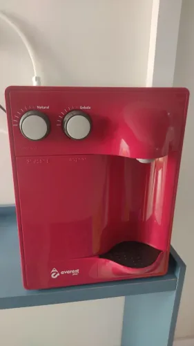 Purificador de água Everest semi novo pouco uso