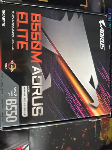 Placa mãe B550M Aorus Elite Am4 com processador Rezende 7 3800x 8-core