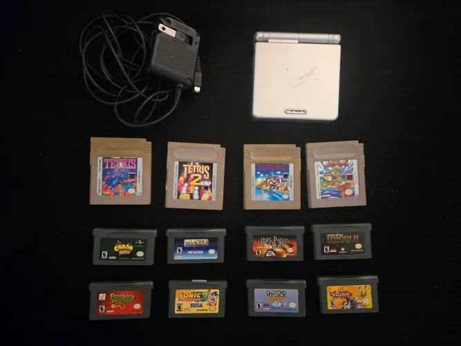 Gameboy Avande SP Prata + Cabo Carregador Original + 12 Jogos Originais (AGS-001)