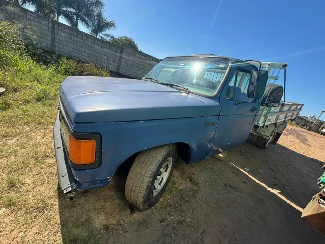 Chevrolet D-20 S / Luxe 3.9/4.0 Diesel 1985