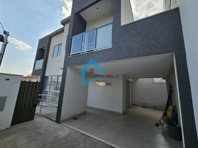 Casa Geminada para Venda em Contagem, São Gonçalo, 4 dormitórios, 1 suíte, 3 banheiros, 2 