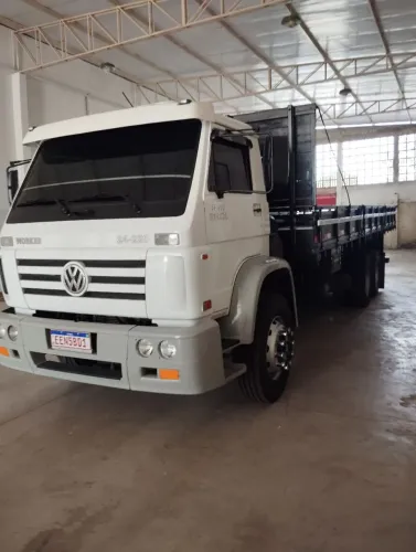 Vendo caminhão 24220 impecável!!!