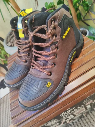 Bota masculina caterpillar 39