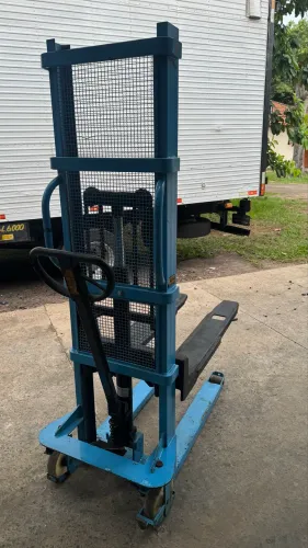 Empilhadeira manual Paletrans 1500kg