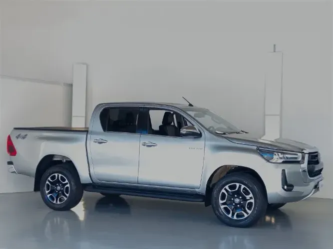 Toyota Hilux CD SRX 4X4 2.8 TDI 16V Diesel Aut. 2021
