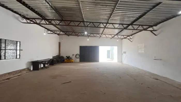 Imóvel para aluguel e venda possui 120 metros quadrados com 2 quartos