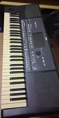 Teclado korg pa 600