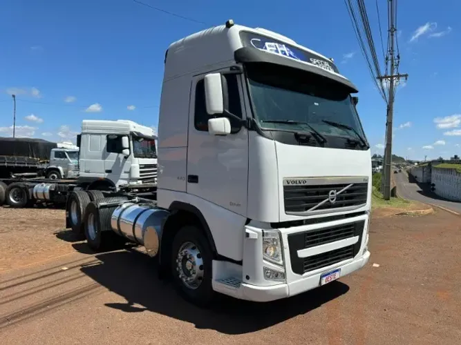 Volvo FH 440 2010 6x2 trucado Ishift