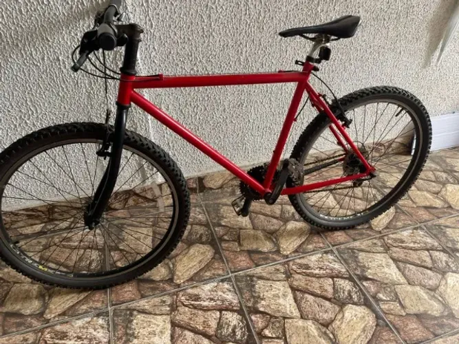 Bicicleta MTB aro 26 revisada - 24 marchas Shimano