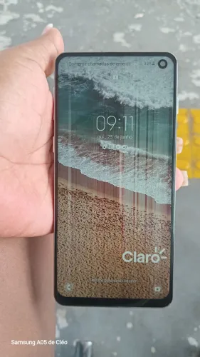 Vende-se um celular 
