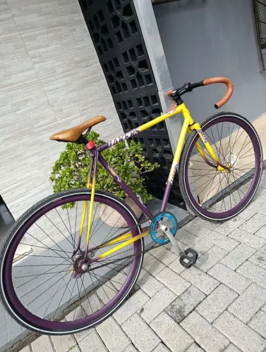 Bicicleta fixa , bicicleta sigle , Monark antiga