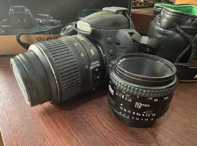 Máquina Fotográfica Nikon D3100 e lente 50mm Nikkor