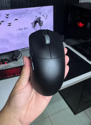 Mouse Lamzu Maya X 8K Black + Feets Magic Ice (NOVO)
