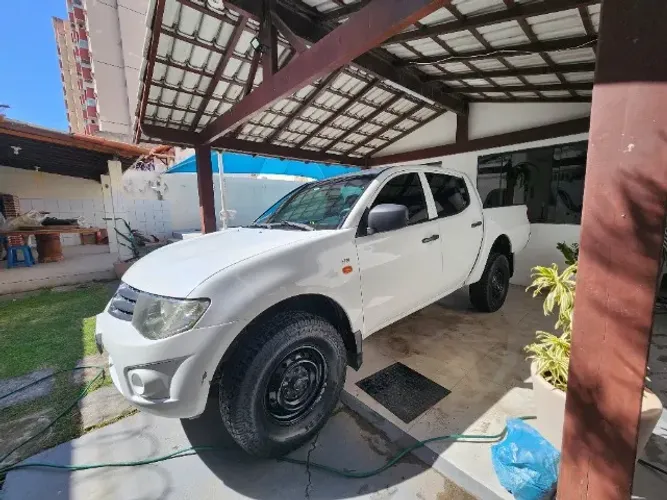 Mitsubishi L200 Triton GL 3.2 CD TB Int. Dies. Mec. 2018