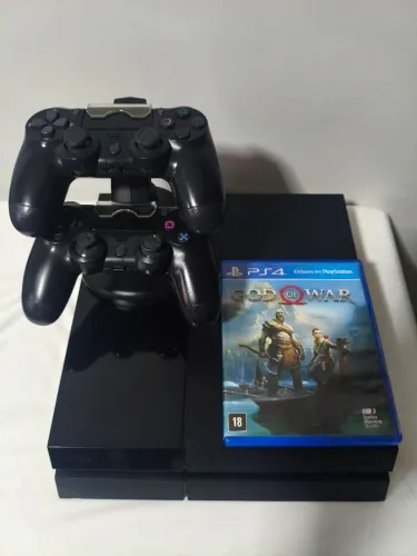 PS4 500GB + 2 Controles