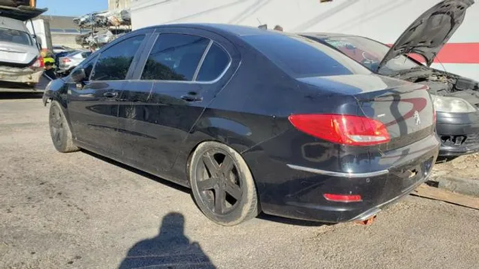 Sucata Peugeot 408, para retirada de peças