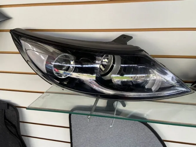 Farol Kia Sportage LD