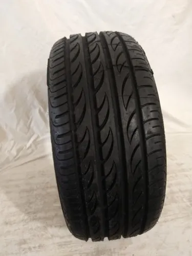 Pneu 215/35 18 Pirelli 86W Pzero Nero seminovos 