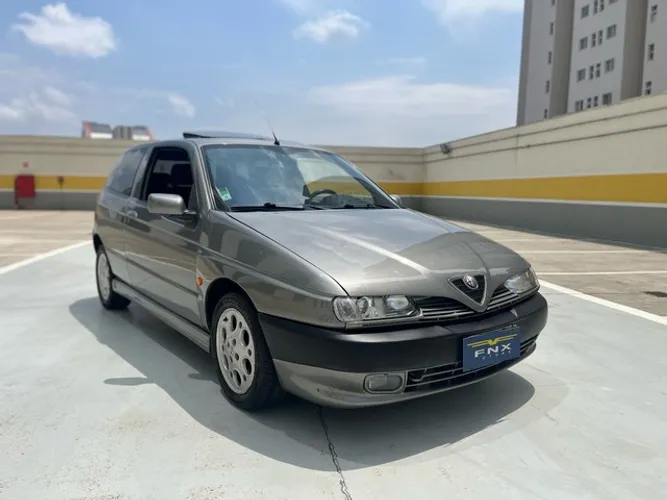 Alfa romeo 145 2.0 Quadrifoglio 2 pts completo + único dono 1998