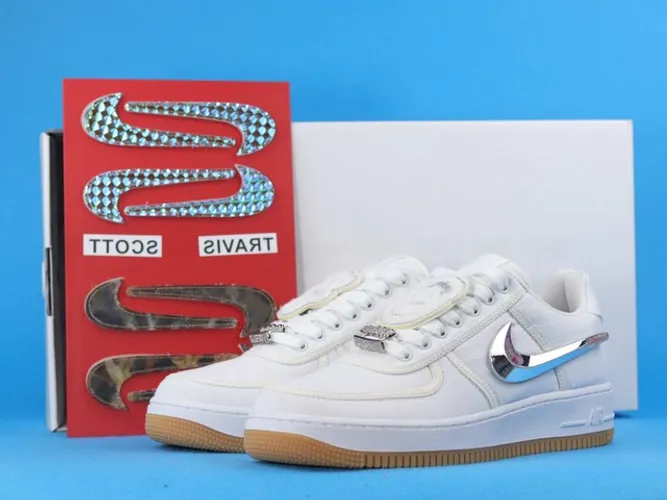 Tênis Nike Air force 1 Low x Travis Scott 