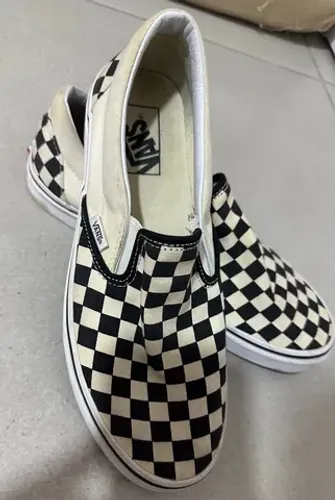 VANS - SLIP-ON